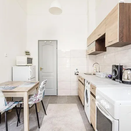 Lovely Studio In The Heart Of Budapeszt Zewnętrze zdjęcie