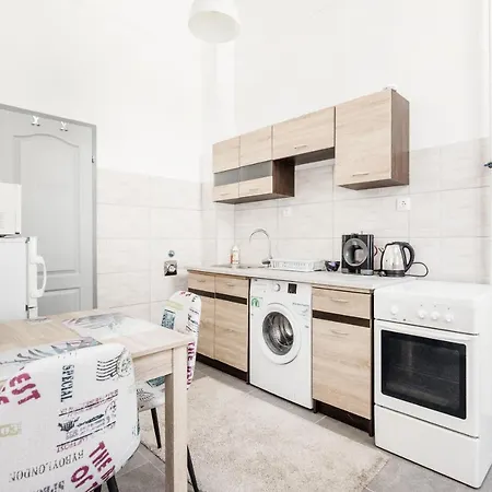 Lovely Studio In The Heart Of Budapeszt Zewnętrze zdjęcie